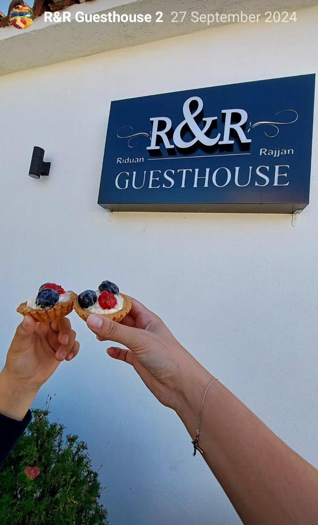 R&R Gesthouse Hotel Shiroka Ngoại thất bức ảnh