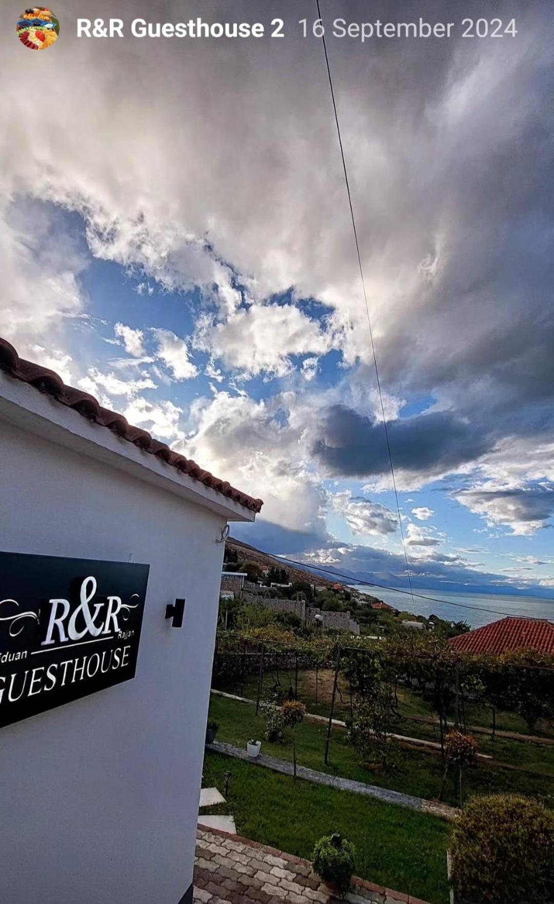 R&R Gesthouse Hotel Shiroka Ngoại thất bức ảnh