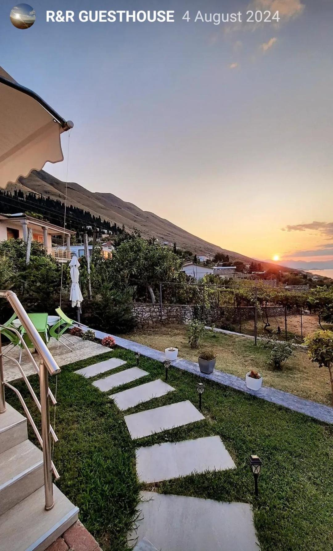 R&R Gesthouse Hotel Shiroka Ngoại thất bức ảnh